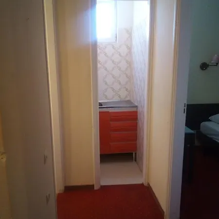 モーテル Ermionida