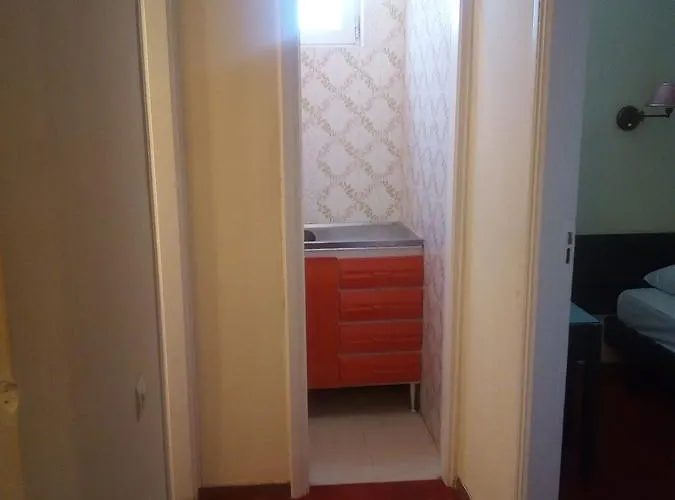 汽车旅馆 Ermionida